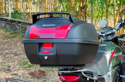 How to choose a motorcycle top box .